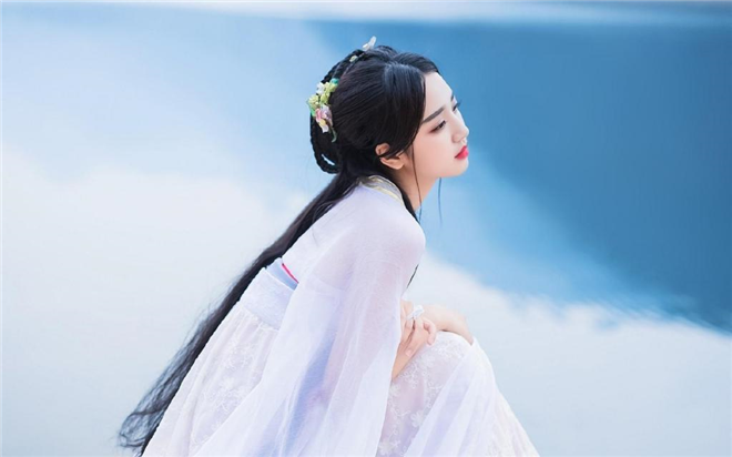 最难走出情伤！分开后依然念念不忘前任的3大念旧星座。